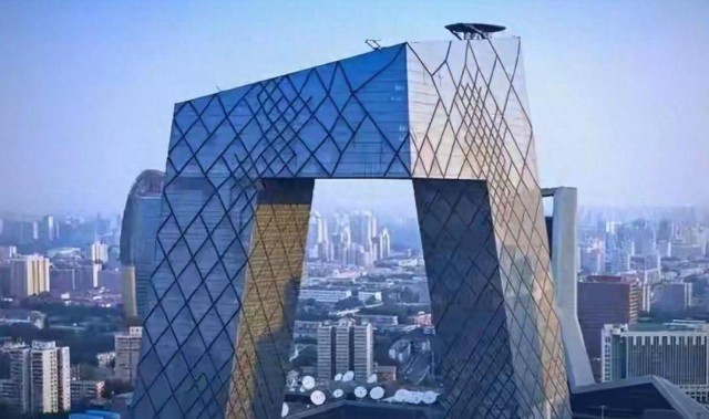 b体育app-赚5亿中国赞助，却换来了17倍的天价版权！难怪央视会掀桌！