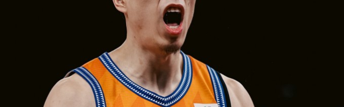 上海险胜1-0山东：怀特塞德23+9 张镇麟14分王哲林遭惊天骑扣